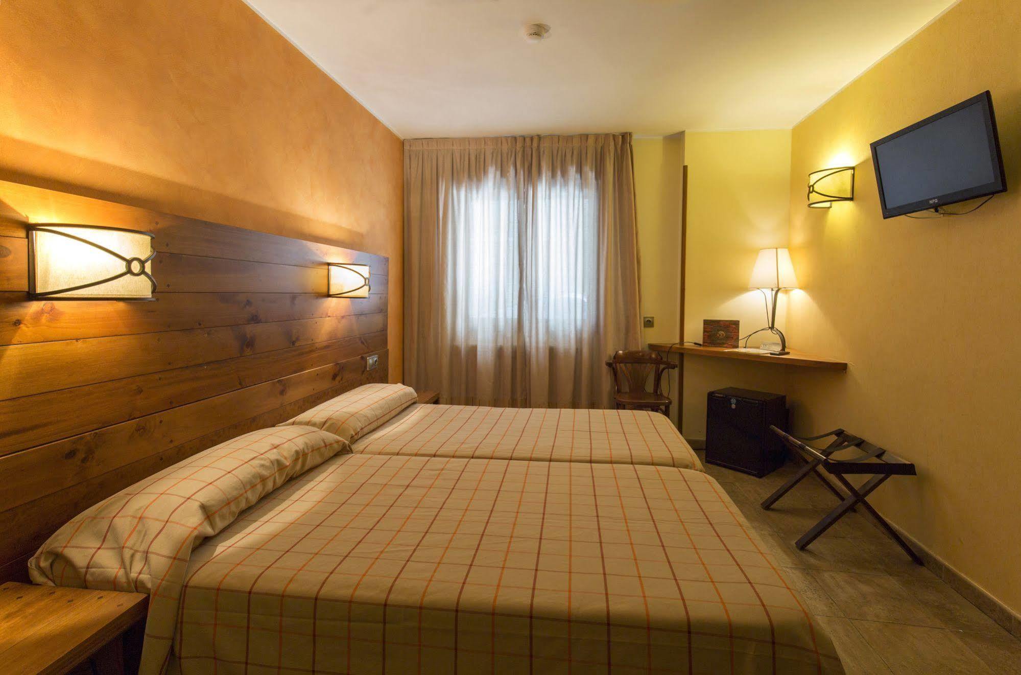 Hotel Magic Pas Pas De La Casa Kültér fotó